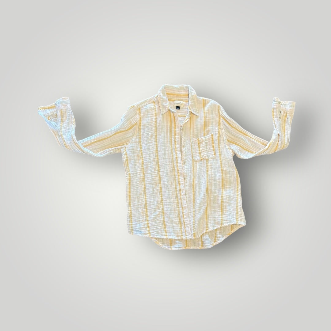 Universal Thread Gauze Button-Up Size Small